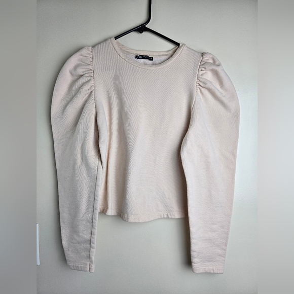 Zara Tops - Zara  Long Sleeve Puff Shoulder Top Size S Cream Color